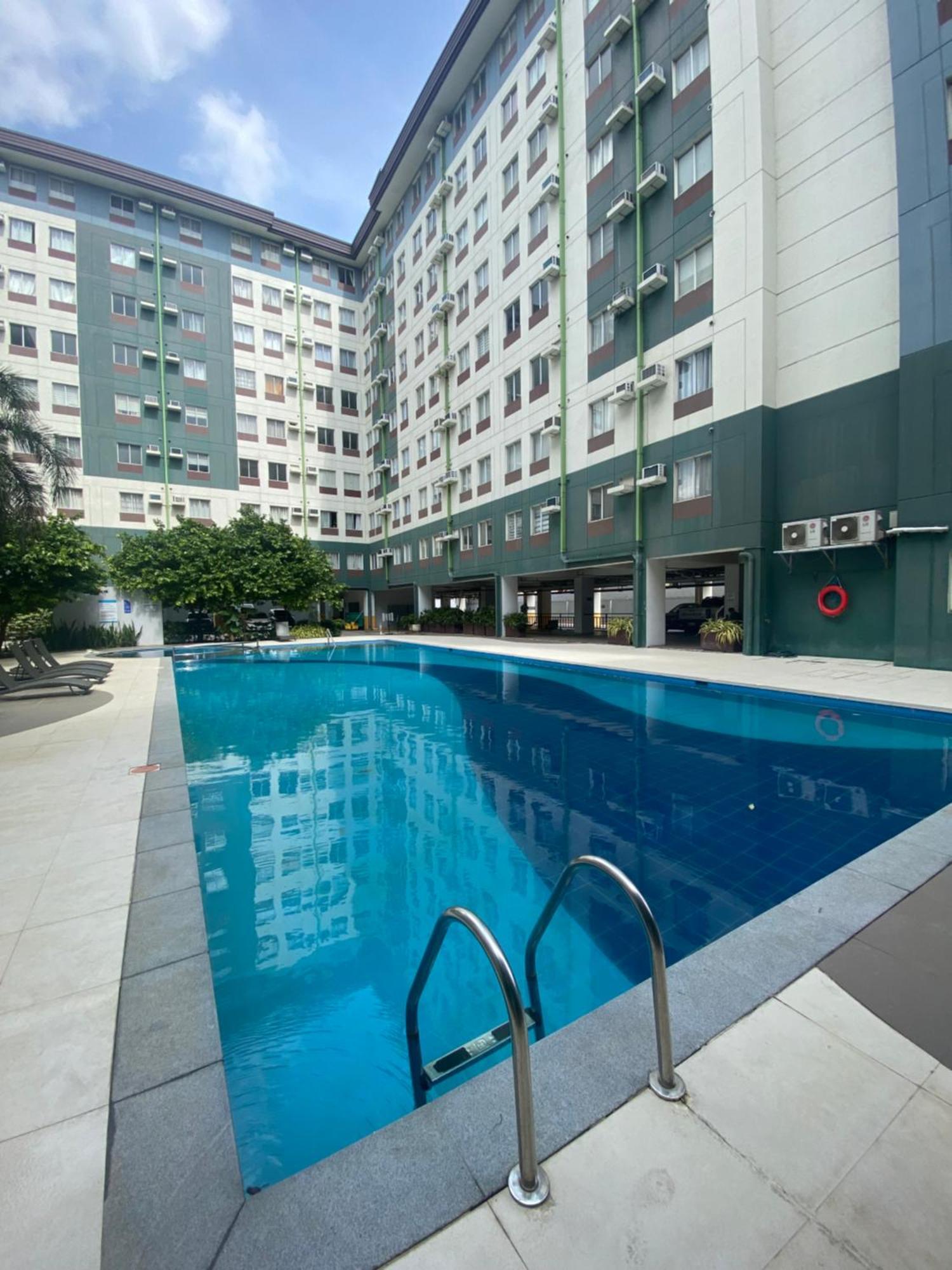 Spacious 1 Bedroom Near Airport & Seaport Or Pier Мандауэ Экстерьер фото