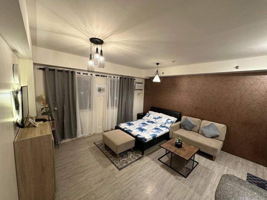 Spacious 1 Bedroom Near Airport & Seaport Or Pier Мандауэ Экстерьер фото