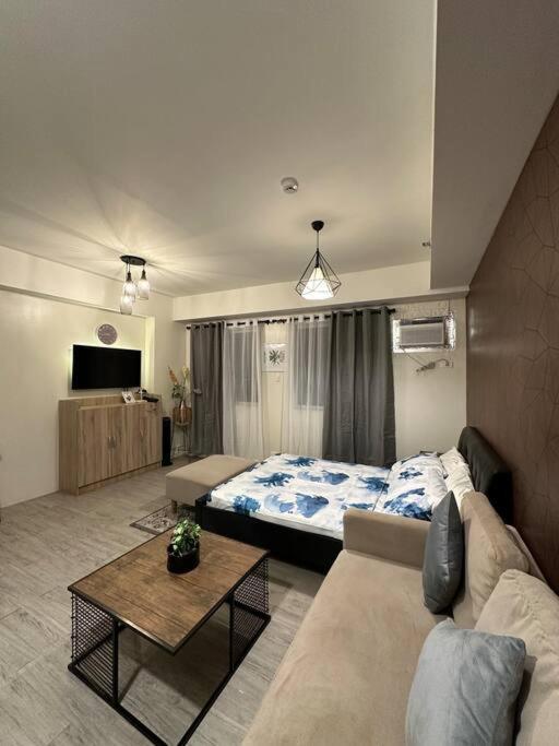 Spacious 1 Bedroom Near Airport & Seaport Or Pier Мандауэ Экстерьер фото